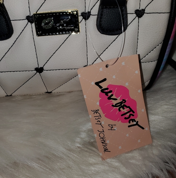 Betsey Johnson Black and White Heart Quilted Mini Bag - Picture 2 of 13